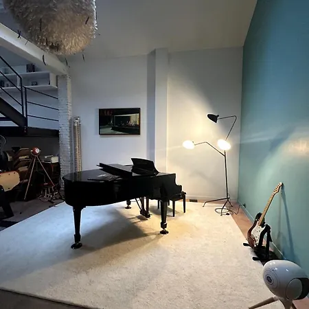 شقة Large Architect-designed House With Rooftop باريس