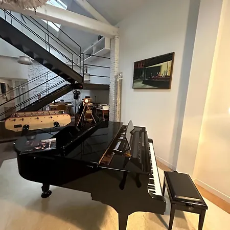 Large Architect-designed House With Rooftop * Paryż